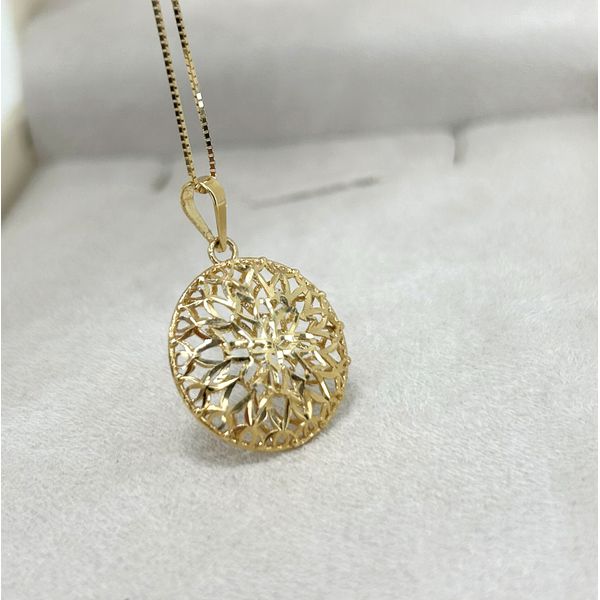 Pingente Redondo Flôr de Lotus em Ouro 18k