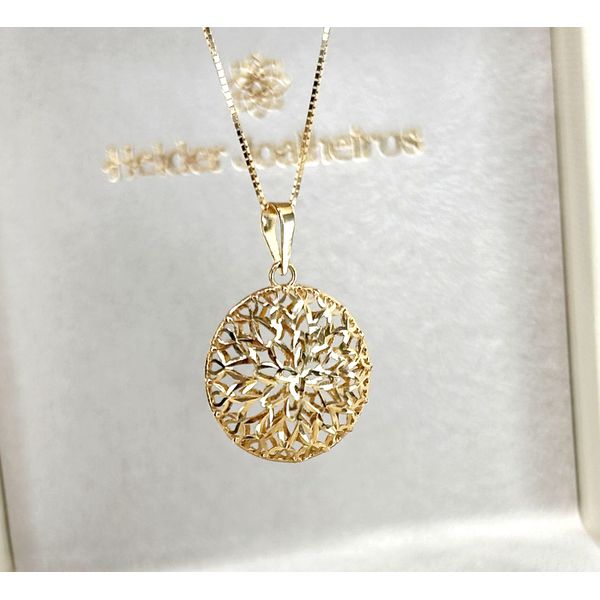 Pingente Redondo Flôr de Lotus em Ouro 18k