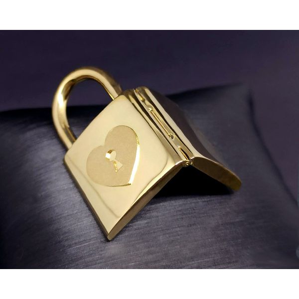 Relicário Cadeado do Amor Dourado em Ouro 18k 750 Cadeado com Coração e Chave