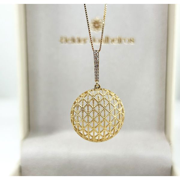 Pingente Redondo em Ouro 18k com Brilhantes