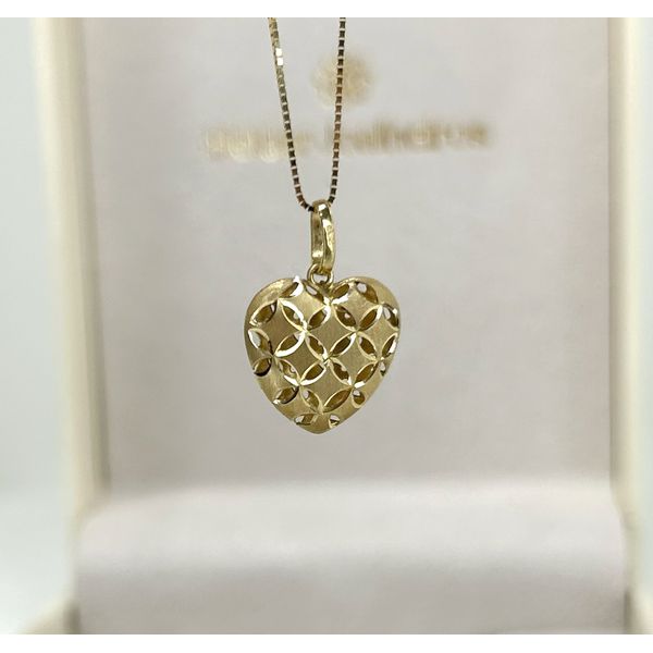 Pingente em Ouro 18k Coração Diamantado Fosco