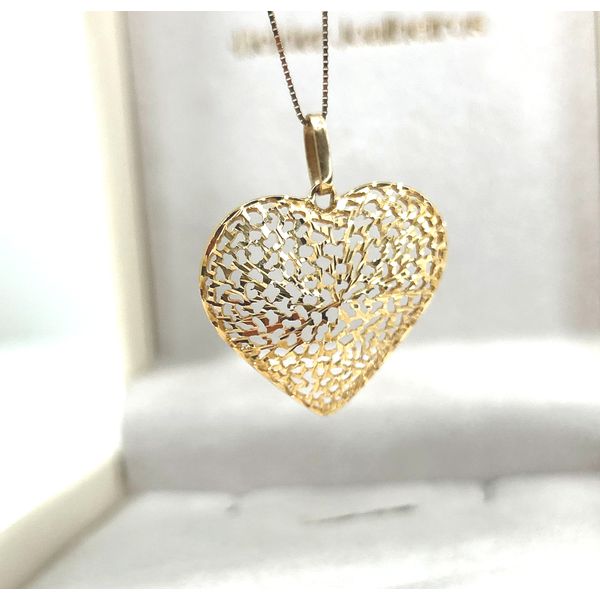 Pingente em Ouro 18k Coração com Trabalhado Diamantado