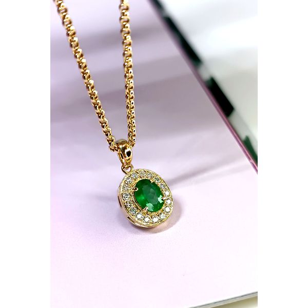 Pingente em Ouro 18k Personalizado com Esmeralda e Diamantes
