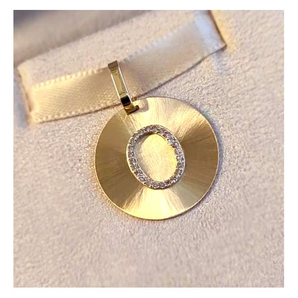 Pingente em Ouro 18k Placa Personalizada com Inicial cravejada