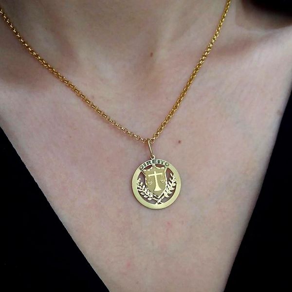 Pingente em Ouro 18k Medalha Direito
