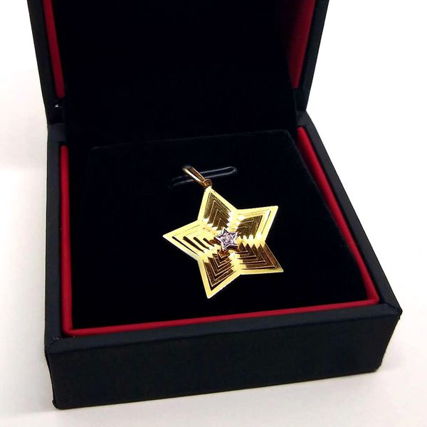 Pingente 18k Estrela Trabalhada