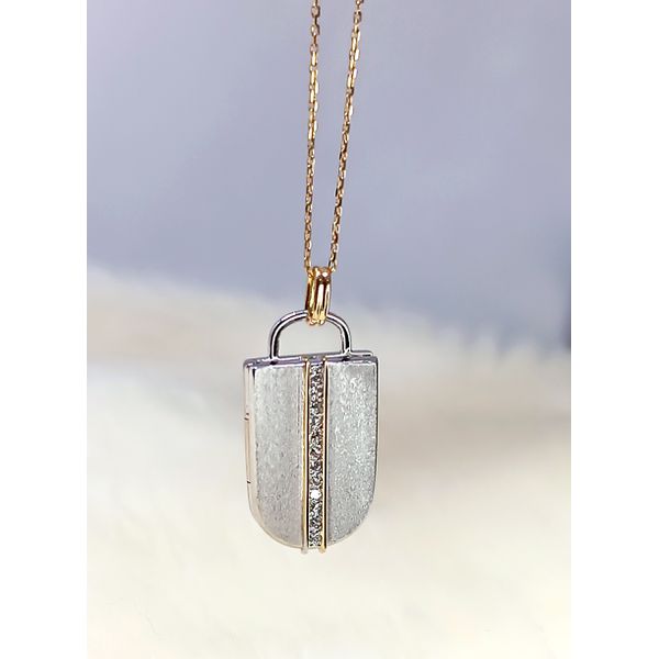 Relicário Cadeado Diamante Dual Retangular em Ouro 18k 750 e Brilhantes