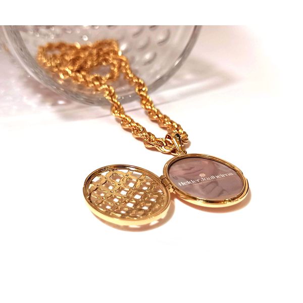 Relicário Ouro Radiante Eterno em Ouro 18k 750 Oval Tela com Diamantes