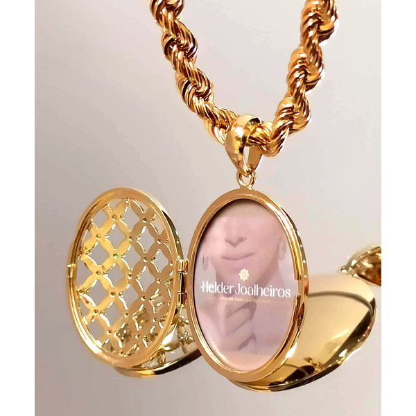 Relicário Ouro Radiante Eterno em Ouro 18k 750 Oval Tela com Diamantes