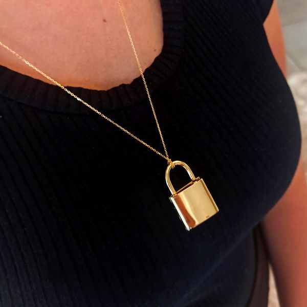 Relicário Cadeado do Amor Dourado em Ouro 18k 750 Cadeado com Coração e Chave