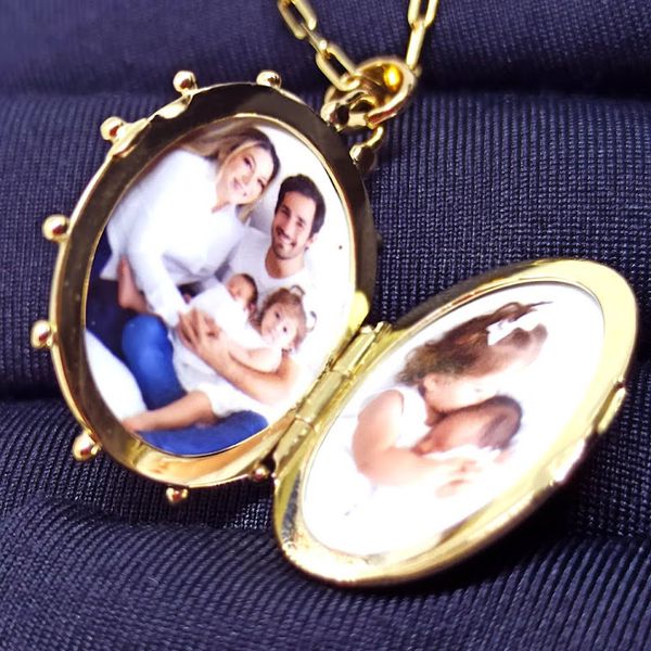 Relicário Elegância em Ouro 18k 750 Oval Relicário Diamante Personalizado