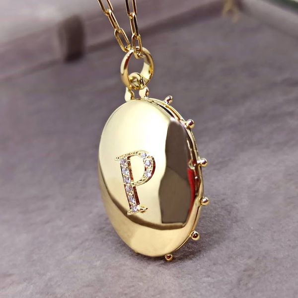 Relicário Elegância em Ouro 18k 750 Oval Relicário Diamante Personalizado