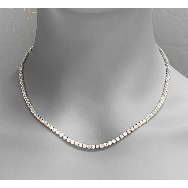 Gargantilha em Ouro 18k Riviera com Diamantes de 10 Pontos, 15 Pontos e 20 Pontos