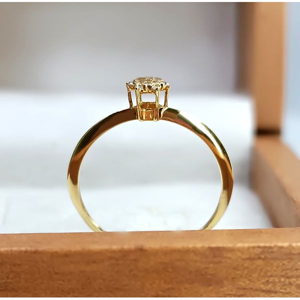 Anel em Ouro 18k Florzinha Cravejada