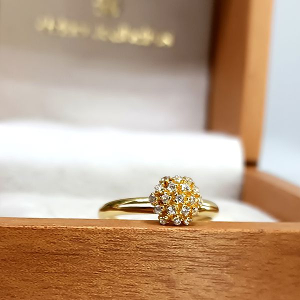 Anel Solitário em Ouro 18k Chuveiro Cravejado 