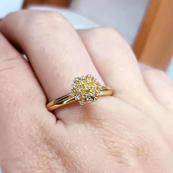 Anel Solitário em Ouro 18k Chuveiro Cravejado 