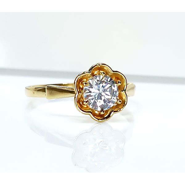 Anel Solitário em Ouro 18k Flor Personalizado e Trabalhado
