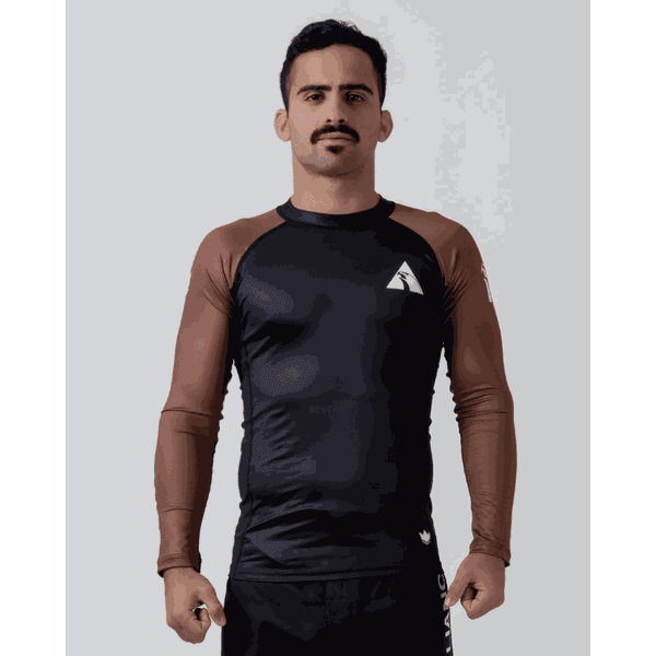 RASHGUARD MANGA COMPRIDA BROWN BELT