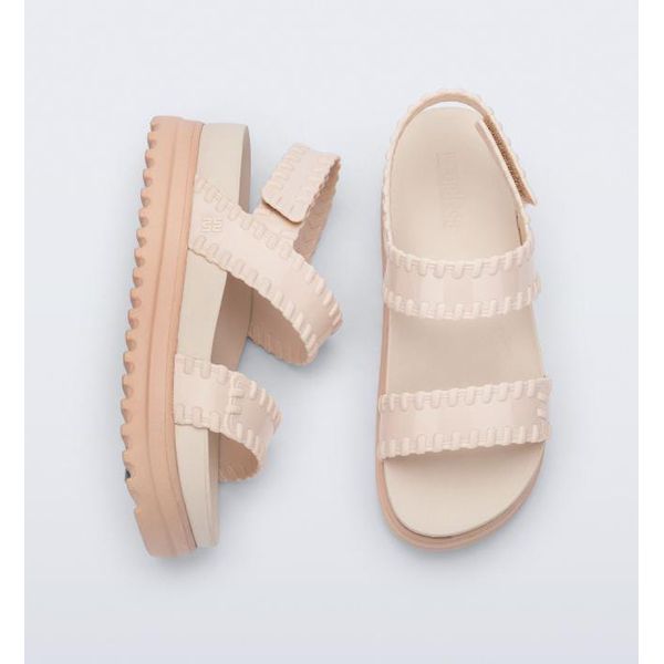 MELISSA DUNE PLATFORM CONFORTÁVEL LANÇAMENTO