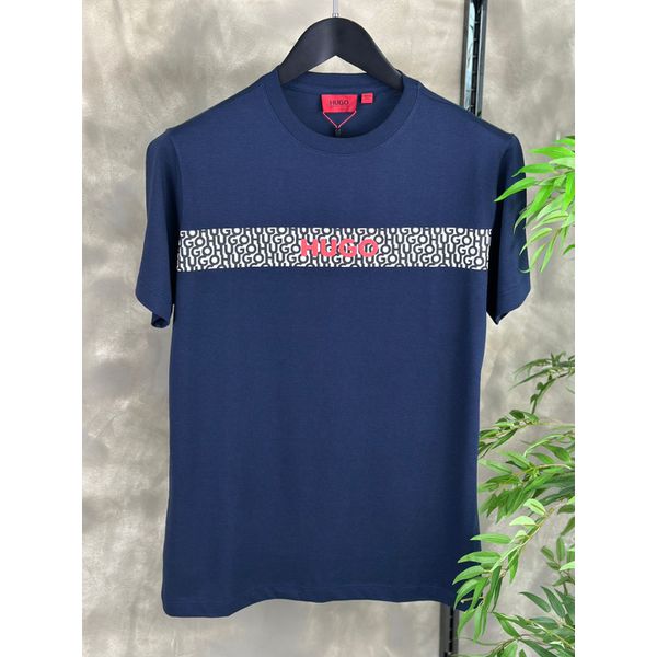 CAMISETA MC HUGO BOSS LISTRA HORIZONTAL MONOGRAMA 