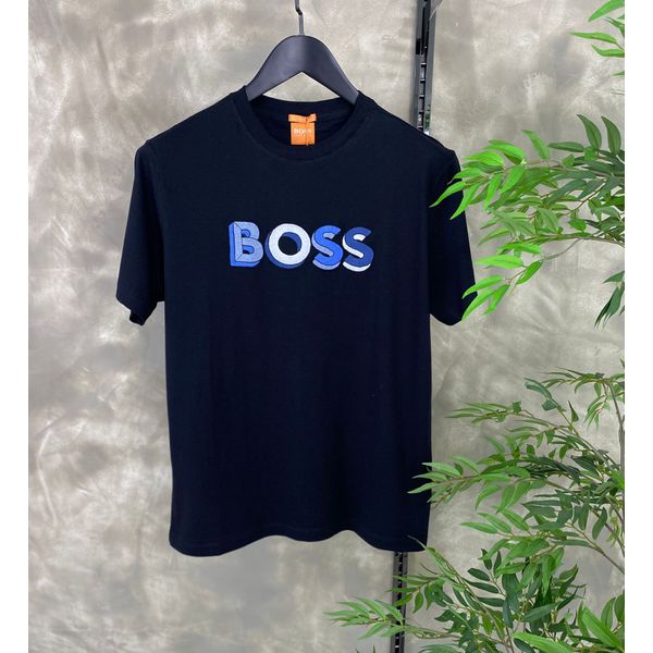 CAMISETA MC HUGO BOSS LETRAS COLORIDAS 