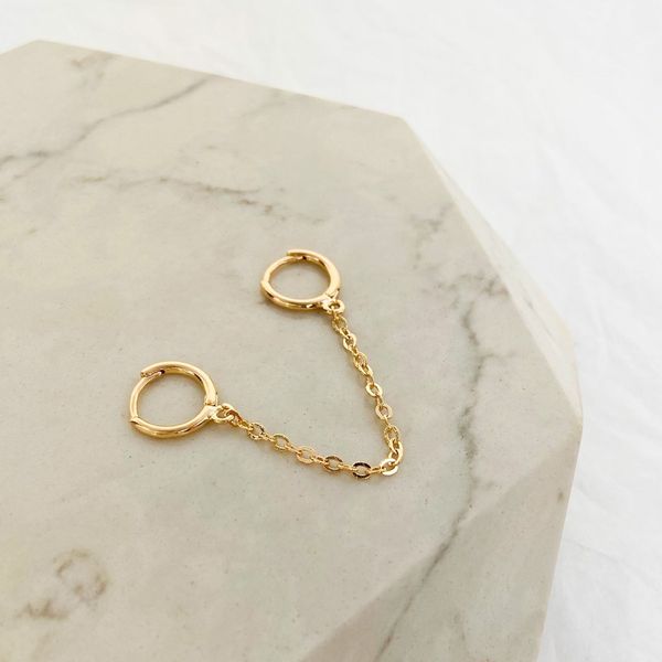 Brinco Fio Dois Furos Folheado em Ouro 18k (UNITARIO)