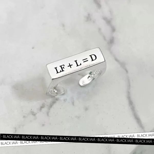 Anel Quadrado Personalizado Regulável Folheado em Prata 925