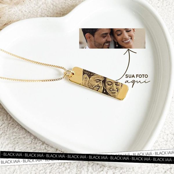 Colar Plaquinha Personalizada M Folheado em Ouro 18k