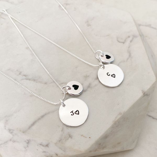 Colar Medalha M + P Personalizada Folheado em Prata 925