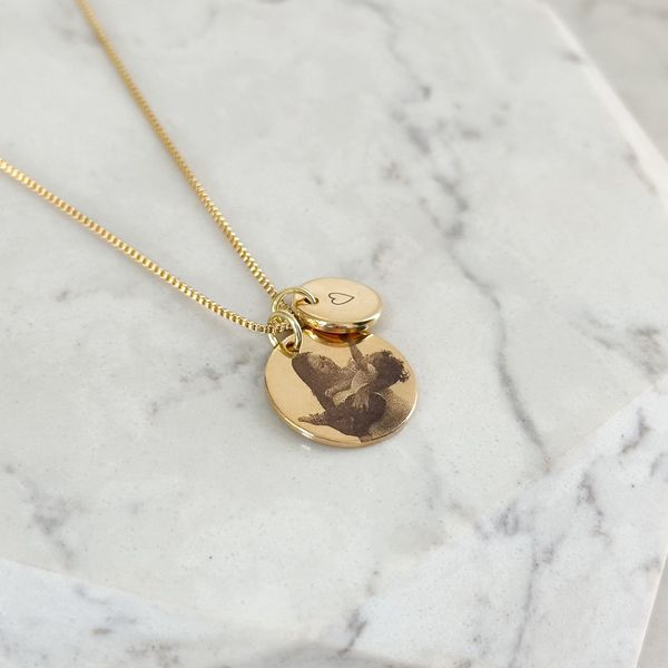 Colar Medalha M + P Personalizada Folheado em Ouro 18k