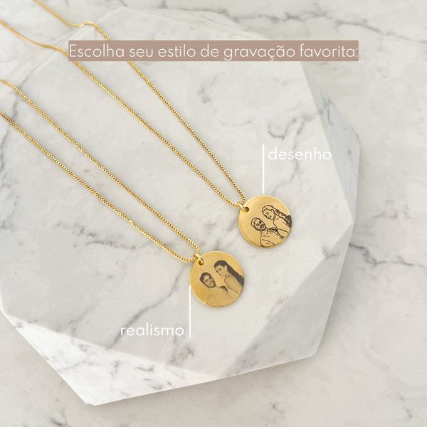 Kit 1 - 2 Colares medalha M Personalizadas Folheado em Ouro 18k