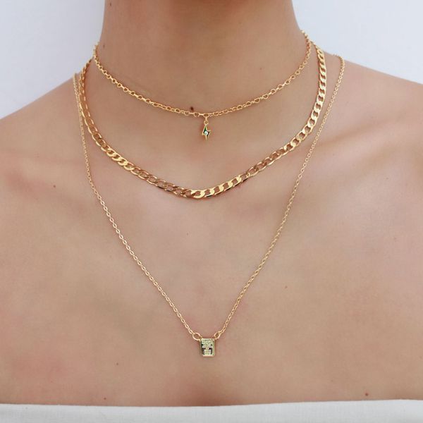 Colar com Pingente Mini Raio Folheado em Ouro 18k