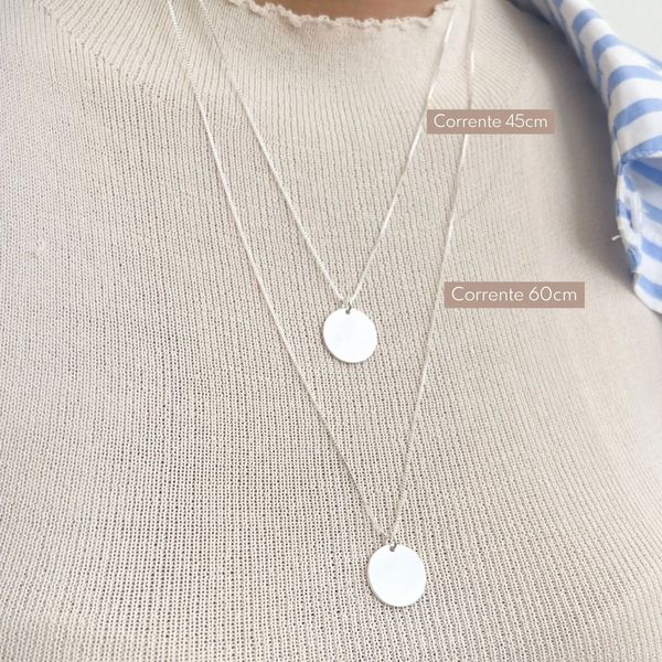 Colar Medalha M Personalizada Folheado em Prata 925