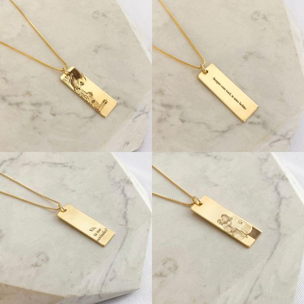Colar Plaquinha Personalizada M Folheado em Ouro 18k