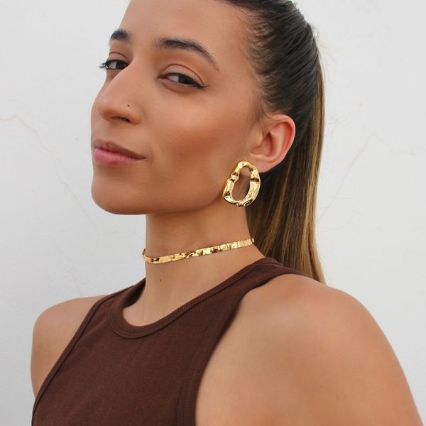 Colar Choker Aro Texturizado Fino Folheado em Ouro 18k