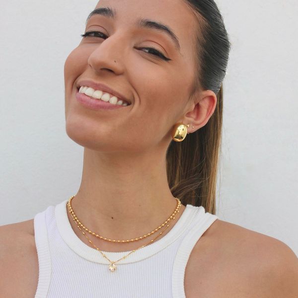 Brinco Oval Liso Folheado em Ouro 18k