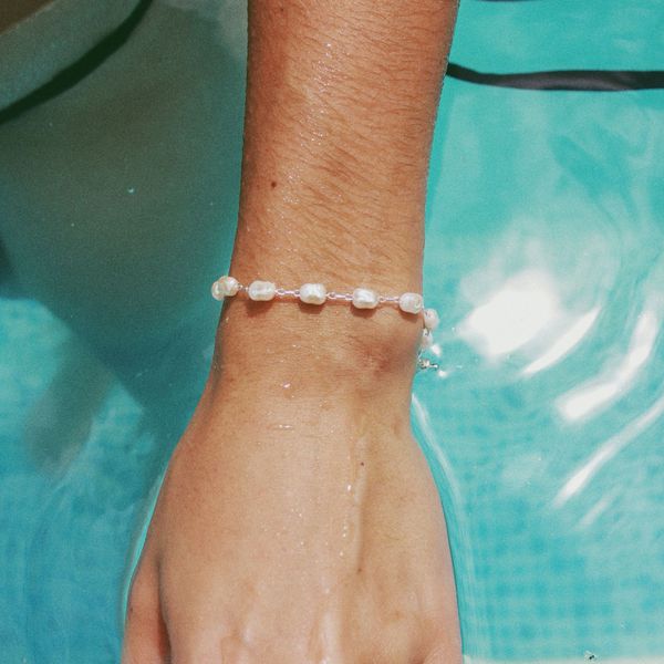 Pulseira Pérolas Agua Doce Folheado em Prata 925