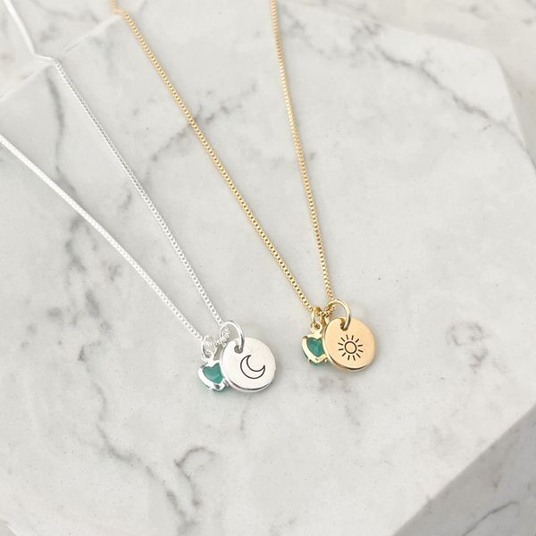 Colar Medalha P Personalizada Folheado em Ouro 18k