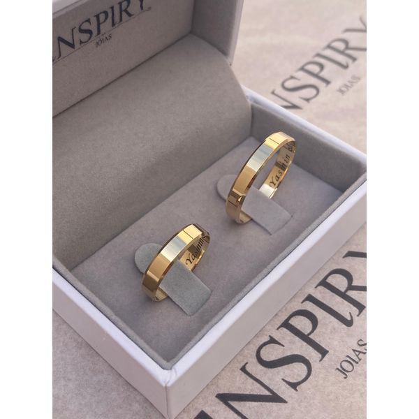 Par de Alianças Casamento Modelo Tradicional Ouro 18k/750 4.00 mm Reta Canto Chanfrado 