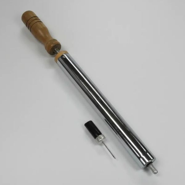 Bomba de Ar de Aluminio com Bico e Cabo de Madeira para Encher Bolas de Futebol Volei e Basquete Manualmente