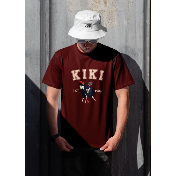 Camiseta Feminina Kiki's Delivery Service Bordô – Estampa Studio Ghibli Premium