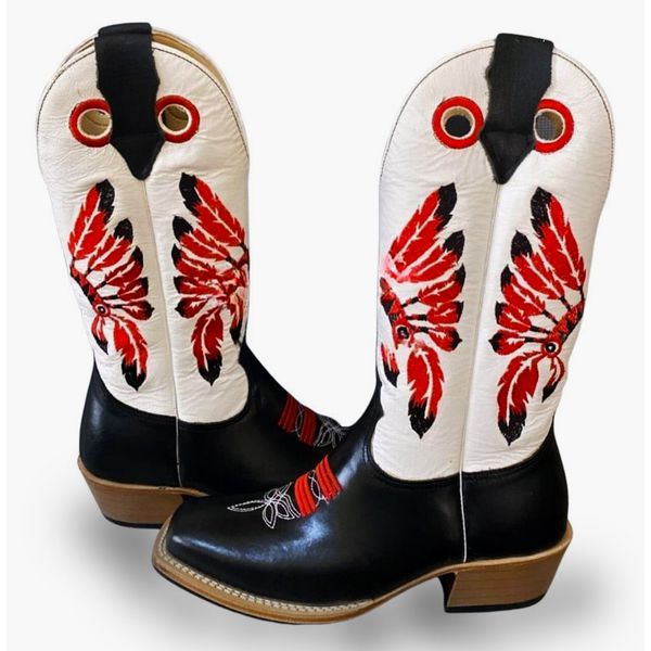 Bota Texana Masculina Couro Legítimo Bovino Látego Preto e Branco Cocar Vermelho Salto Carrapeta