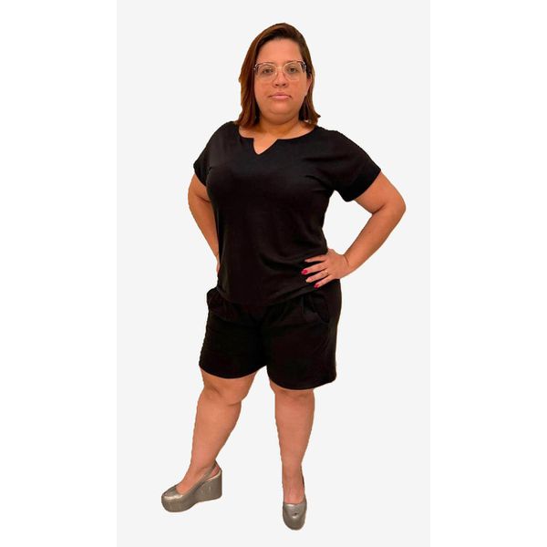 Conjunto Preto Feminino Composto por Short e Blusa