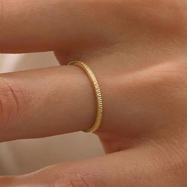 Aliança Unitária 1,5mm em Ouro 18k e Casamento Gyn 