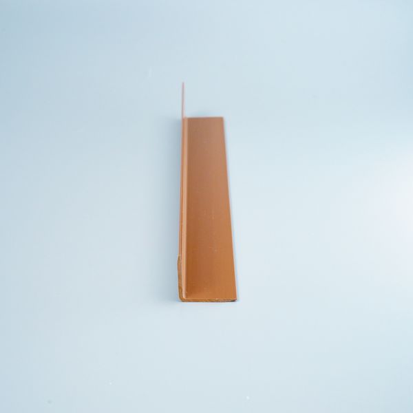 CANTONEIRA EM PVC 20X20X1,5MMX3,0M IMBUIA