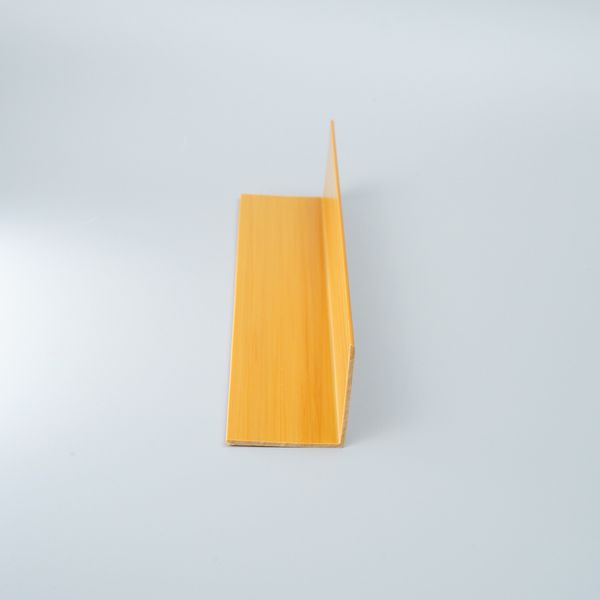 CANTONEIRA EM PVC 38X38X1,8MMX3,0M CEREJEIRA