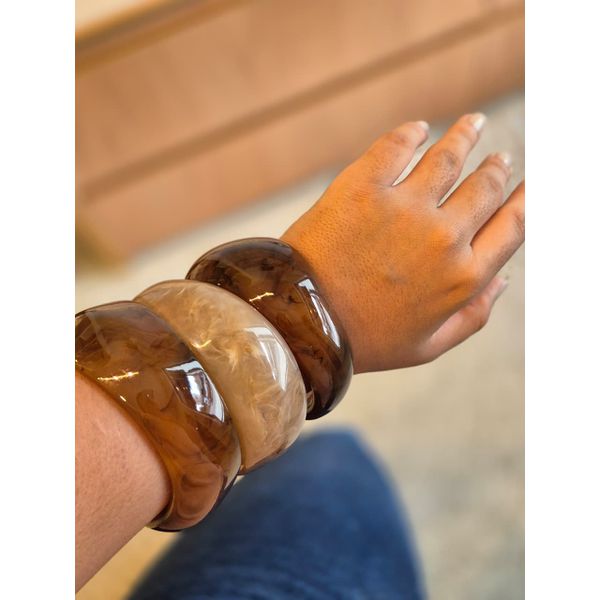 Braceletes acrílicos 