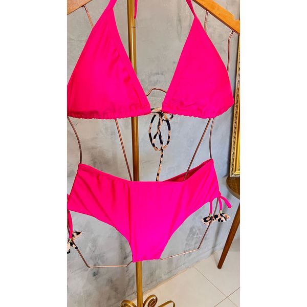Biquíni Plus Size Cortininha Rosa Neon com onça