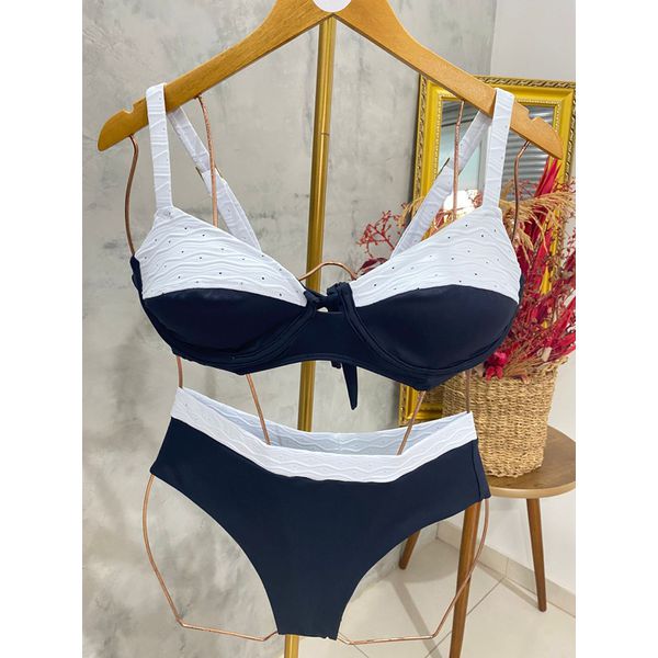 Biquini Meia Taça Leblon Preto e Branco com Hotpant com cós