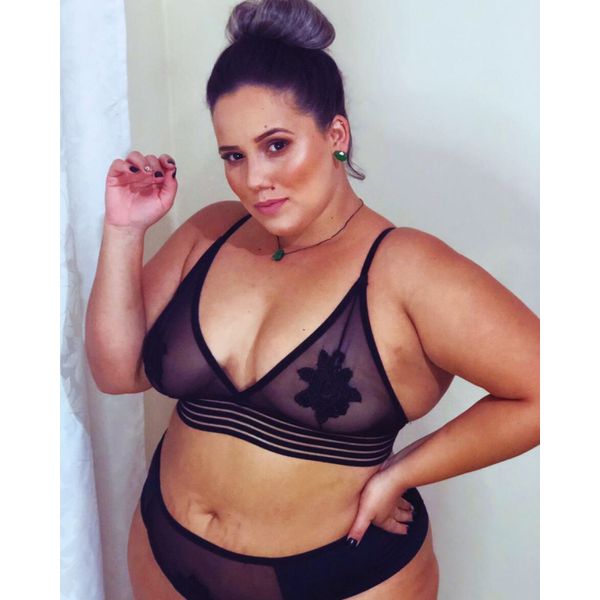 Conjunto Premium Plus Size Top Tulle Flor Grippir elastico na base Preto 168.27